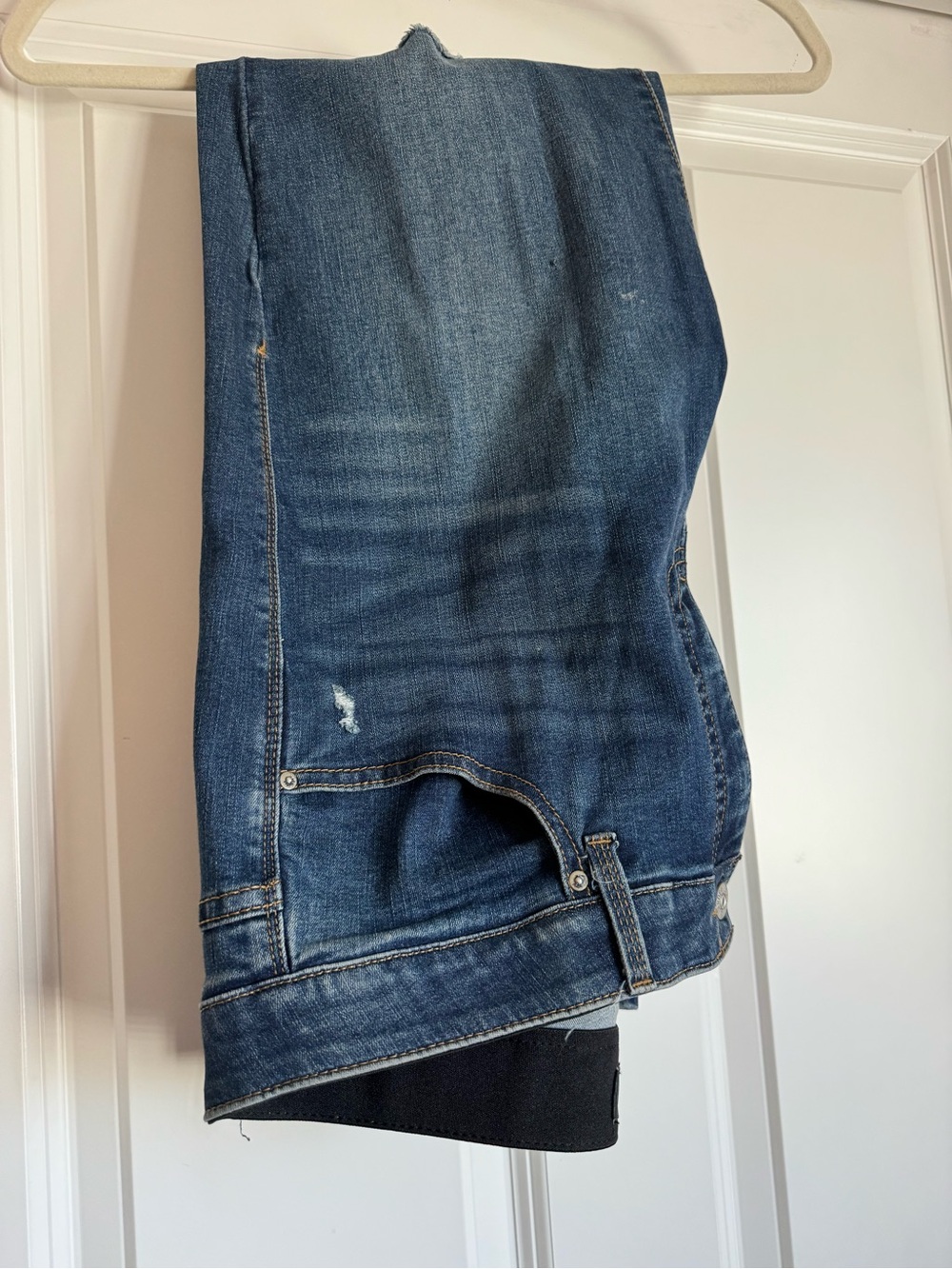 LuLaRoe Size 32 Medium Wash Distressed Denim Blue Jeans